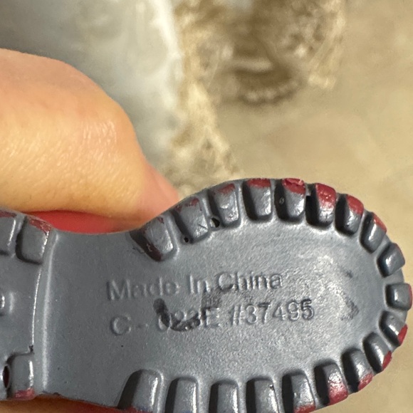 2012 MARVEL CAPTAIN AMERICA 10" TALKING (PUSH BUCKLE) ACTION FIGURE   #4418 - Picture 4 of 9